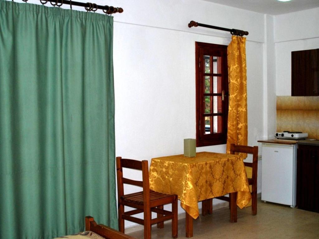 Koula Apartments Stalida Habitación foto